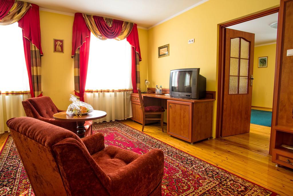 Hotel Adalbertus Gniezno Habitación foto